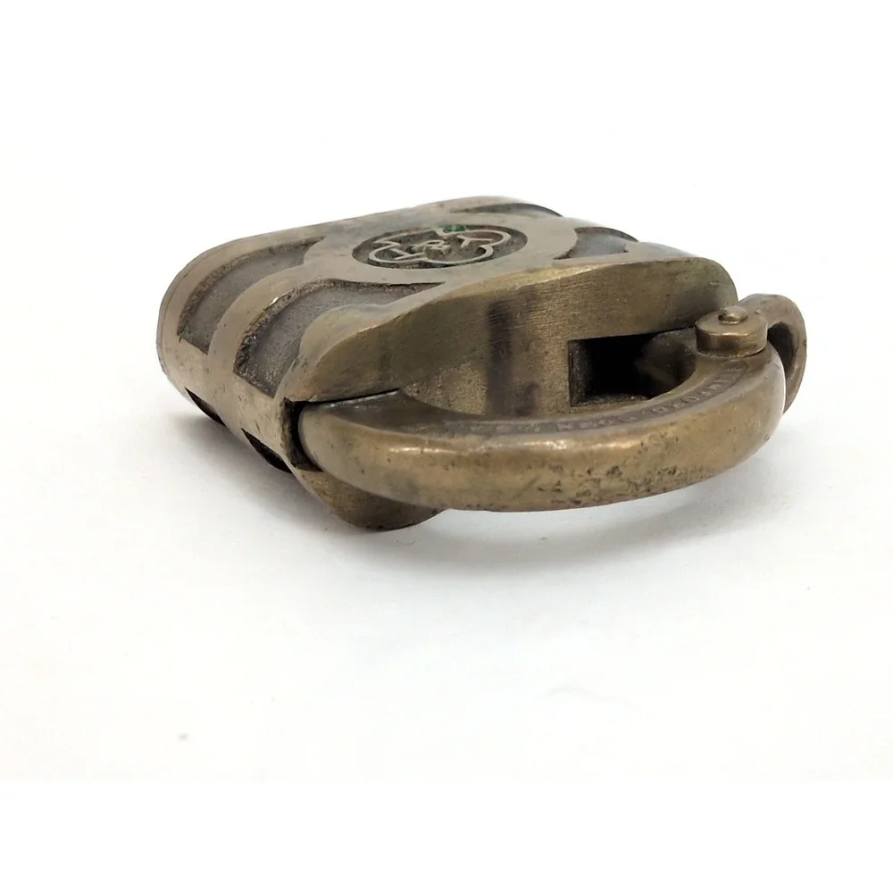 Antique Brass Padlock with Chain Hoop YALE & TOWNE Mfg. Co. NO KEY c.1900